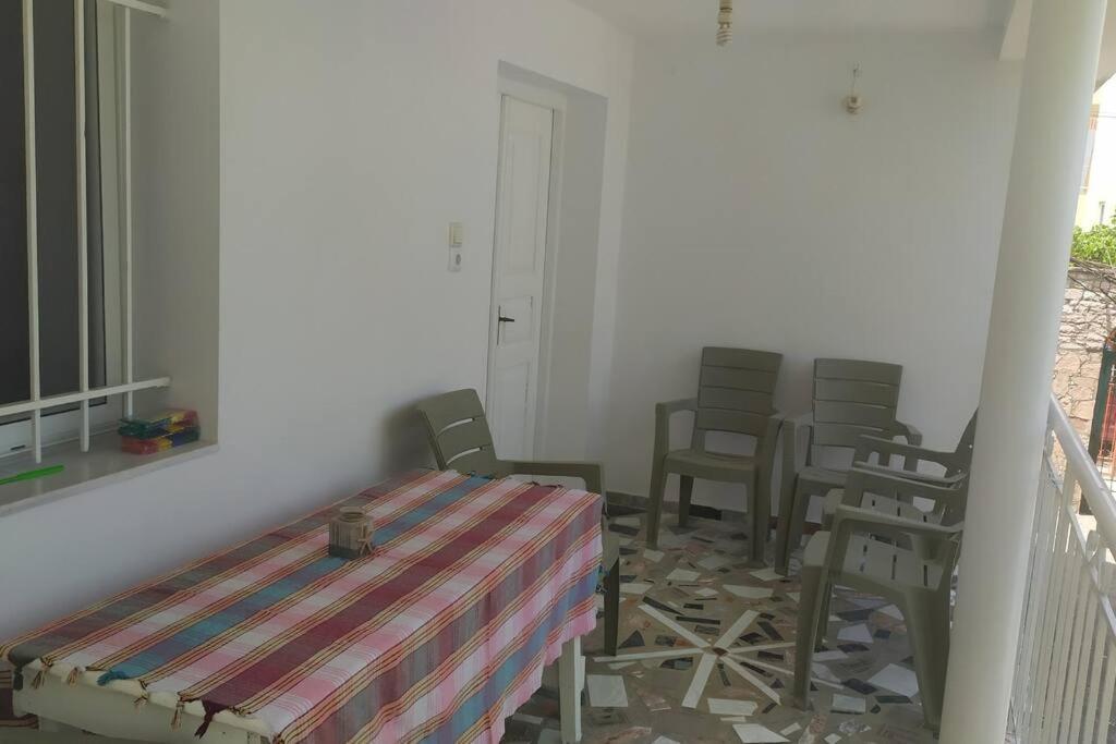 λευκό σπίτι *